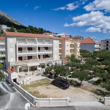 Apartment Nemira 15727c