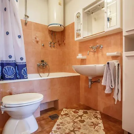 Apartment Nemira 15727c Omiš